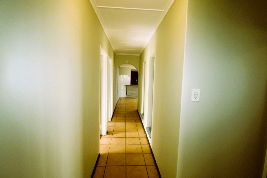 To Let 6 Bedroom Property for Rent in Gonubie Eastern Cape